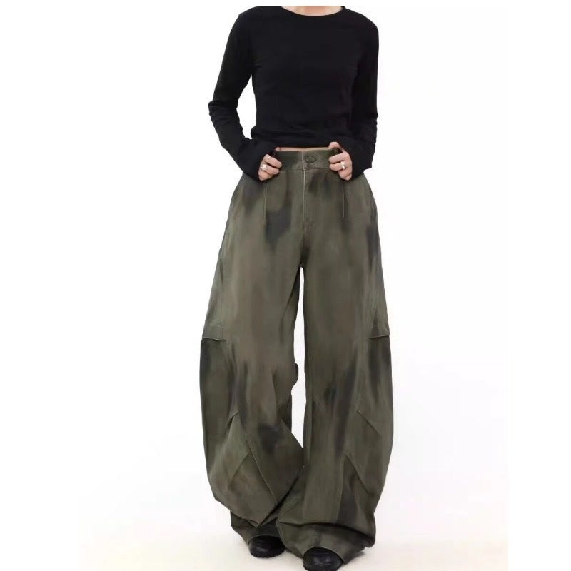 Design-forward Loose-fit Distressed Denim Jeans With Pleated Patchwork